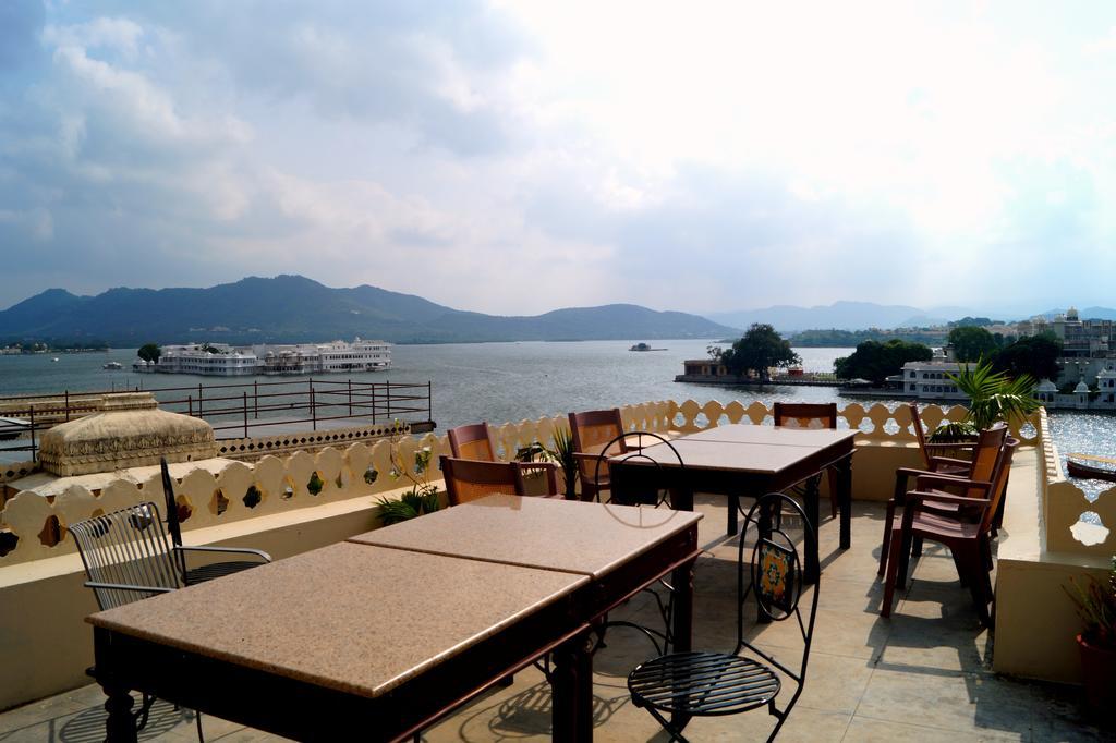 โรงแรมอาชิยาฮาเวลิ อุเดเปอร์ ภายนอก รูปภาพ